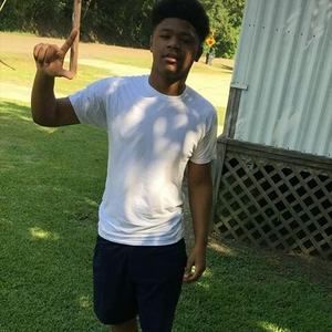 Meet your Posher, Deion